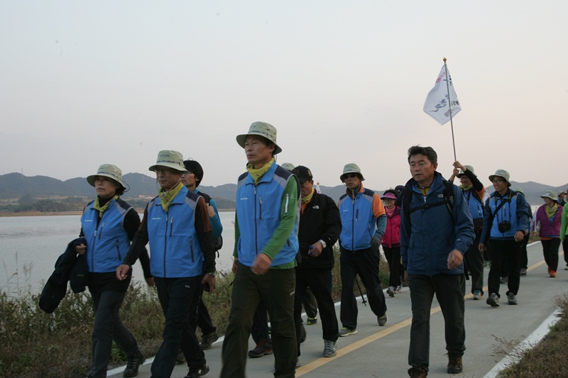 금강해수유통 추진단, 금강 도보순례 성황리에 끝나